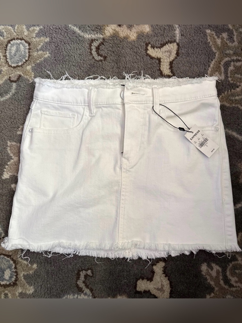 EXPRESS Women’s White Frayed Hem Denim Mini Skirt